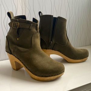 No. 6 Clog Ankle Boots